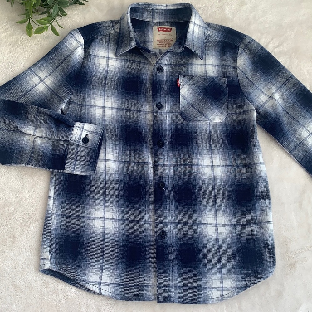 Levi’s Blue Flannel Button Down Shirt S 8/10 Boys Small EUC